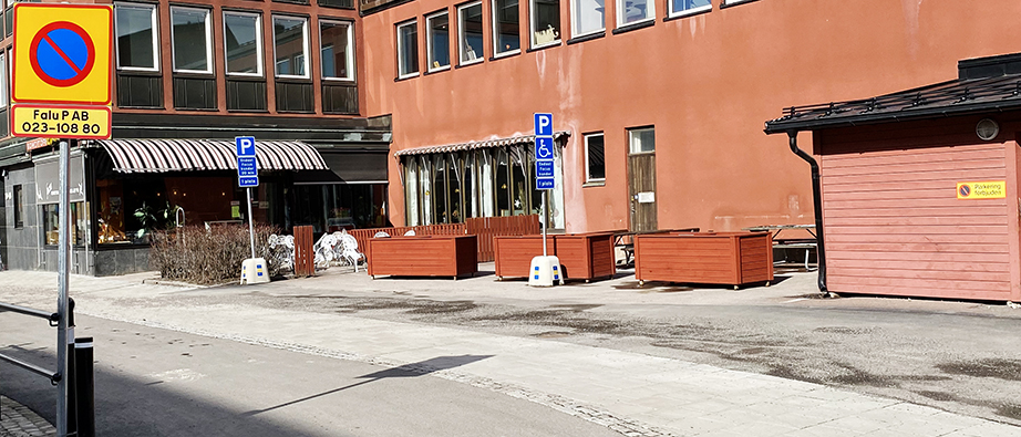 Bild som visar Myntgatan och de två parkeringarna vid Konditori Focus