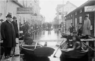 Översvämningen 1916. Foto Dalarnas museums arkiv.