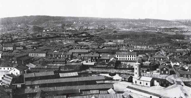 Gammal svartvit vybild, utsikt från Kristine kyrktorn på 1880-talet. 