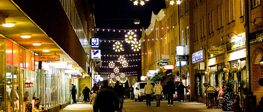 Julbelysning på Åsgatan