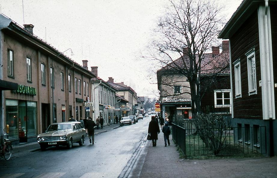 Slaggatan från Nybrogatan mot norr.